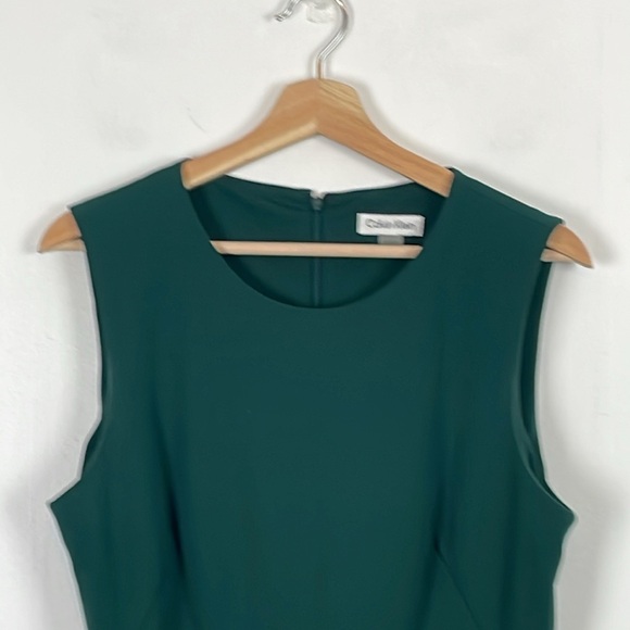 Calvin Klein Sleeveless Pleated Womens 10 Zip Back Belted Green Fit Flare Dress - Picture 3 of 9